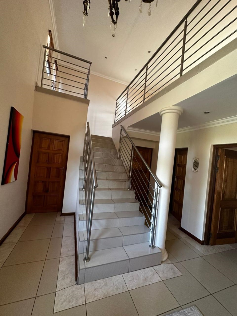 To Let 5 Bedroom Property for Rent in Mmabatho Unit 10 North West